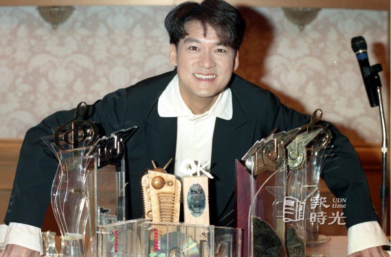 周華健（圖）舉行新專輯慶功記者會。圖／聯合報系資料照(1995/01/26  陳立凱攝影)
