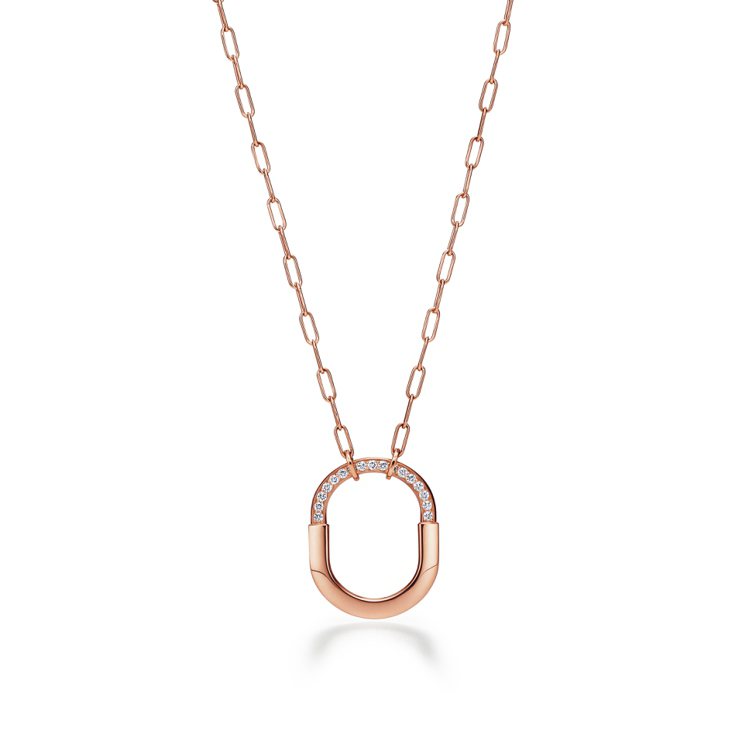 Tiffany Lock 18K玫瑰金鑲鑽項鍊中型款，21萬3,000元。圖／Tiffany提供