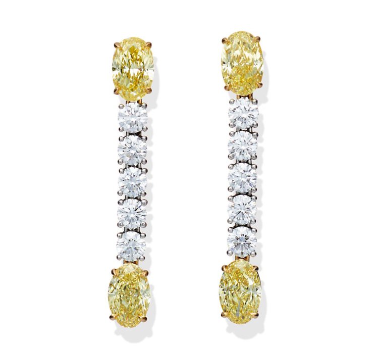 佛蘿倫絲普伊配戴的Tiffany 18K金與鉑金鑲嵌主石逾2克拉的濃彩黃鑽及鑽石耳環。圖／Tiffany提供