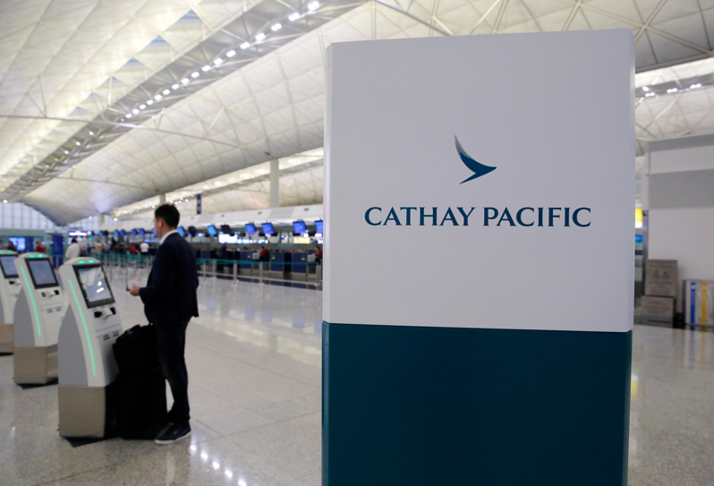 香港國泰航空上個月起就頻繁取消航班，台北航線也因此受到影響。（美聯社）