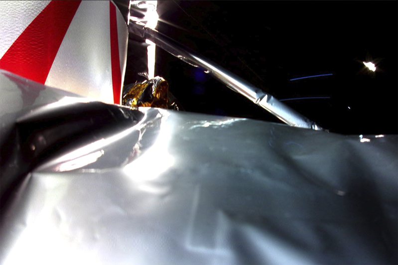 太空機器人公司Astrobotic八日發布遊隼號外層受損狀況。（美聯社）