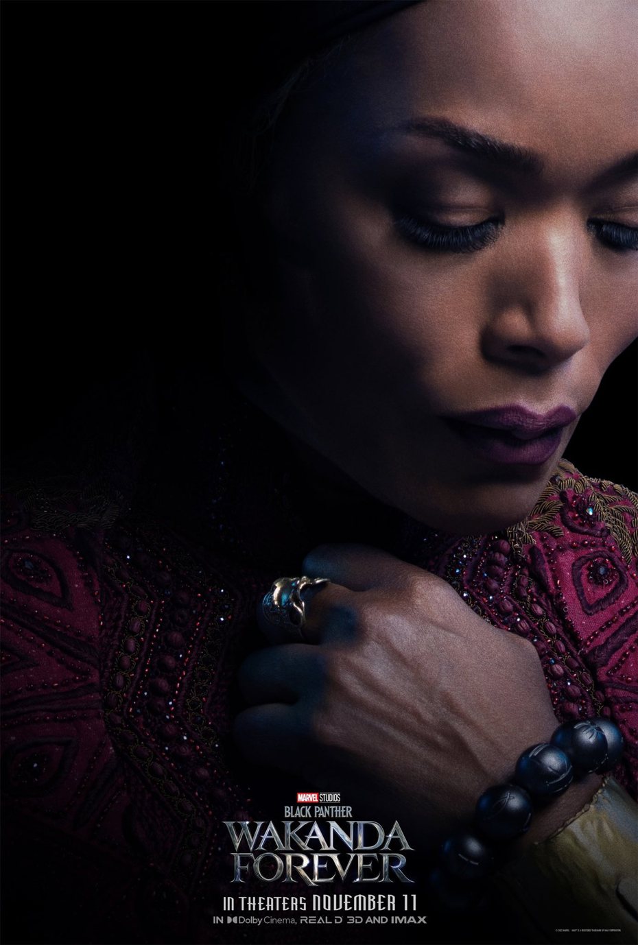 安琪拉貝瑟在電影「黑豹2：瓦干達萬歲」扮演王太后。圖／截自Ｘ／Angela Bassett