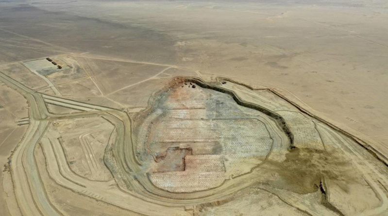 沙乌地阿拉伯近日宣布在境内发现一座巨型金矿床，初估矿带绵延125公里，价值约50兆美元。取自X(photo:UDN)
