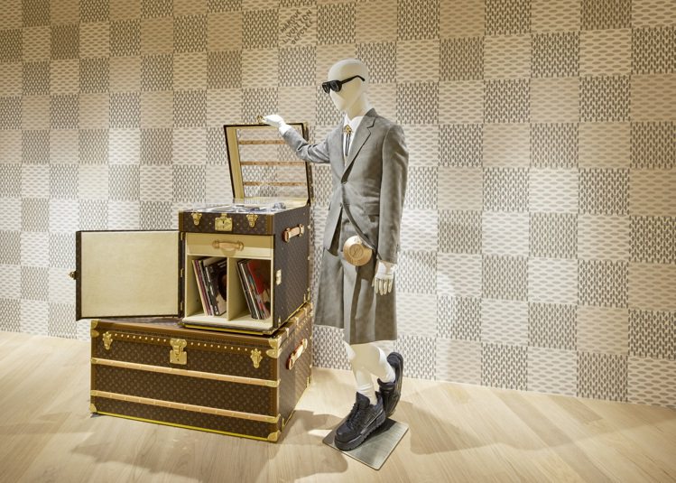 巴黎香榭麗舍大道100號的Louis Vuitton Résidence Éphémère限定裝潢。圖／路易威登提供