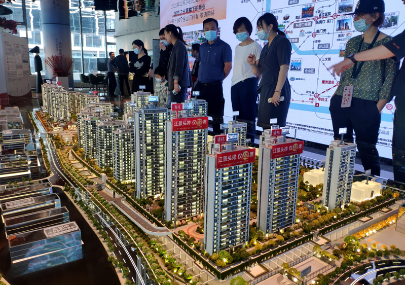 大陸重慶、濟南、鄭州等8個城市正獲得來自央行的千億人民幣低息貸款，以購買存量閒置房用作租賃住房。（中新社）