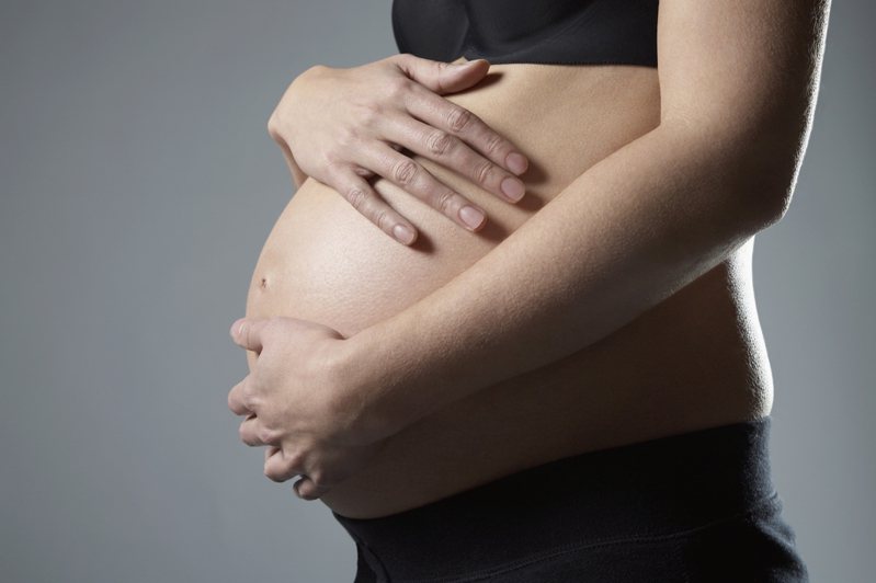 美國一名孕婦，發現老公竟下藥想讓自己流產，且次數多達7次。示意圖／ingimage