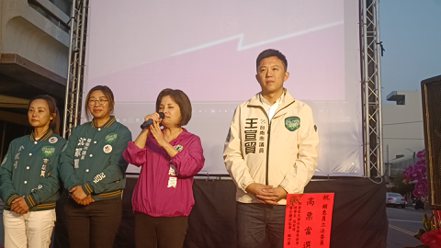 得票數破8萬， 台南立委賴惠員自行宣布當選。記者謝進盛／攝影