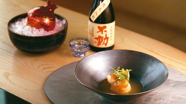 Ukai Taipei的套餐中，加入日本干貝等海產元素，帶來不同的精彩。 圖／JETRO日本貿易振興機構提供