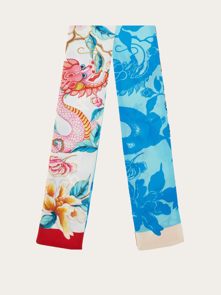 女士系列白底彩圖龍紋印花領巾，7,200元。圖／FERRAGAMO提供