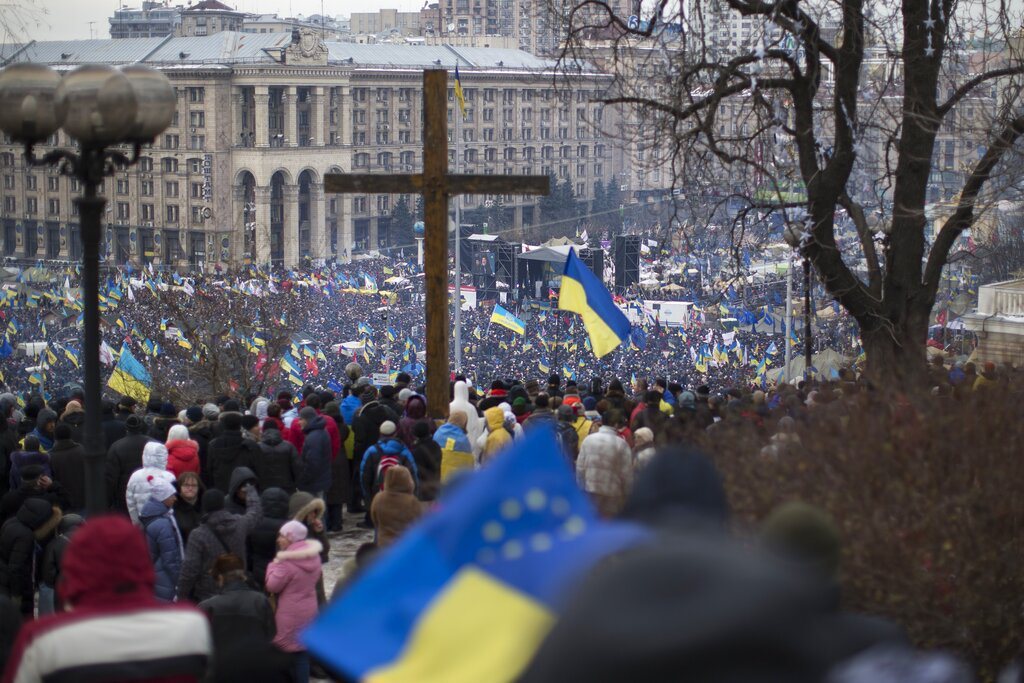 2013年烏克蘭爆發廣場起義，致使親俄的總統亞努科維奇被國會彈劾下台，逃亡俄羅斯...