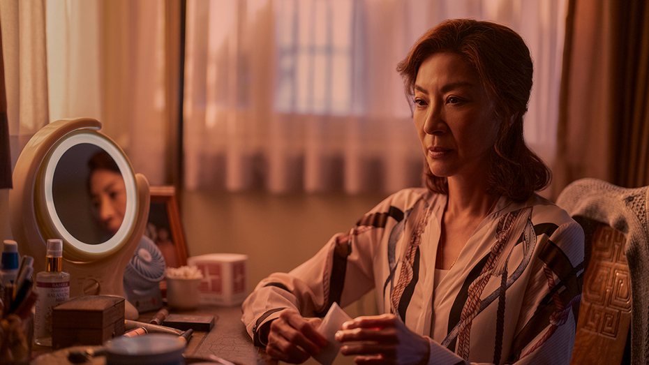 楊紫瓊在劇中飾演孫家兄弟的母親，一位功力深藏不露且愛子心切的孫媽媽艾琳。圖／Netflix提供