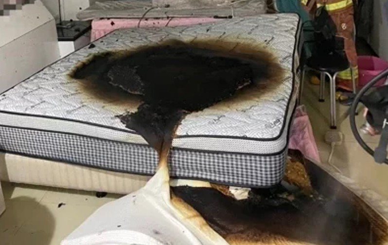 新北新莊上月有一名婦人臥房電熱毯燒起，自行撲滅。記者曾伯愷／翻攝
