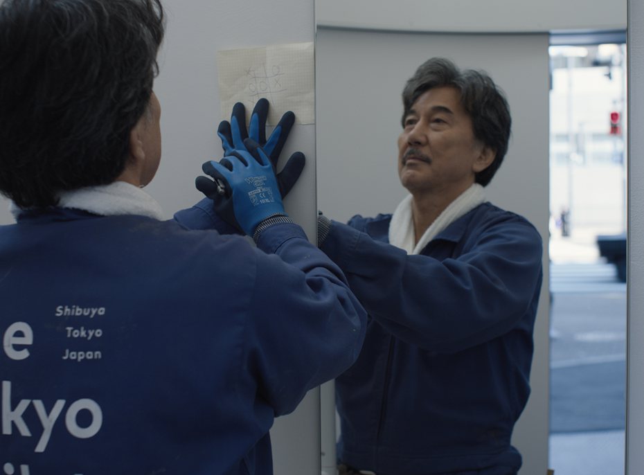役所廣司在「我的完美日常」中化身東京公廁清潔職人。圖／甲上娛樂提供