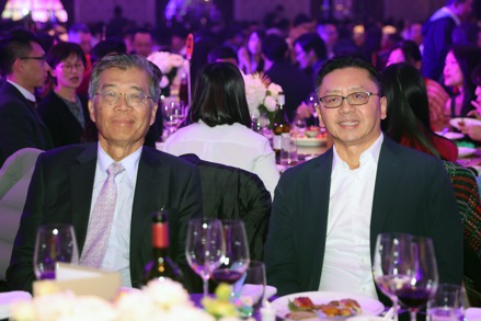 和泰車董事長黃南光（左）與總經理蘇純興昨晚出席在文華東方酒店舉行的和泰車尾牙。 記者蘇健忠／攝影
