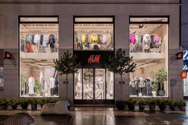 H&M集團證實，計劃關閉西班牙超過五分之一的門市，並解僱多達588名員工。圖／H&M提供