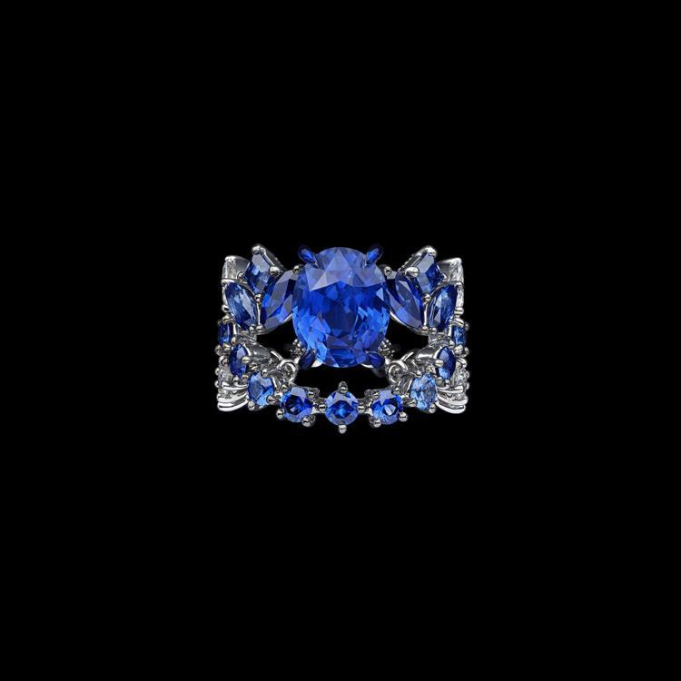 Dior Délicat藍寶鑽石戒指。圖／Dior提供