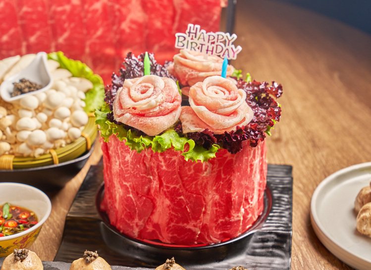 問鼎針對壽星，提供「生日肉蛋糕」方案。圖／馬辣提供