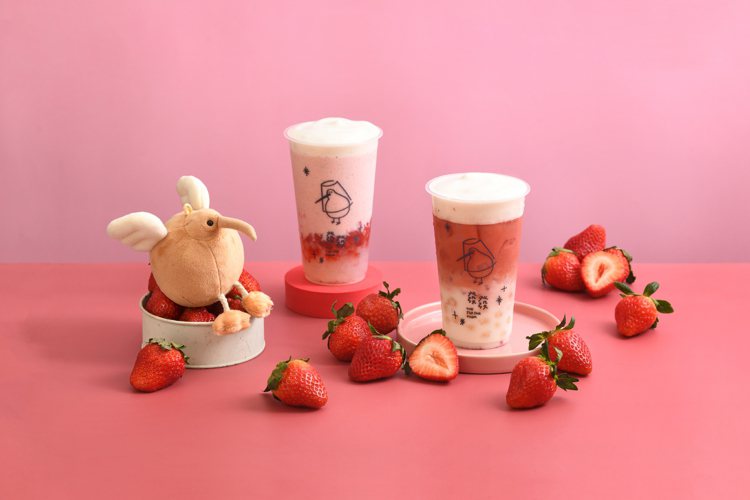 發發推出新品「白雪草莓啵啵優格」、「白雪草莓啵啵鮮奶」。圖／發發提供