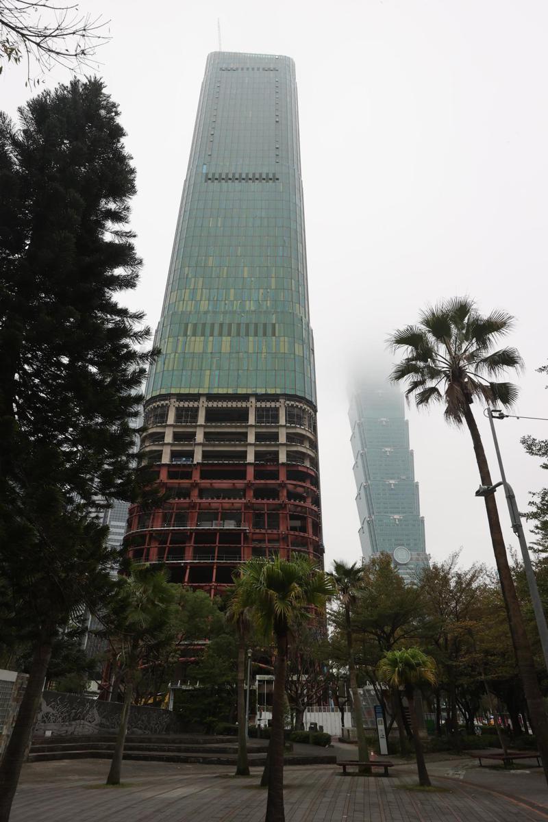 預計今年完工的台北信義區建案「The Sky Taipei台北天空塔」，遭檢舉涉嫌掏空10億元。記者曾學仁／攝影