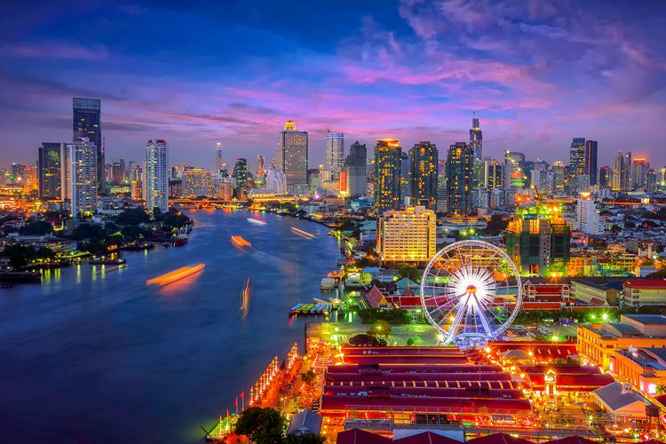 有避寒需求可選東南亞城市，首推正值旅遊最佳季節的曼谷，票價最低1萬5有找。圖/易遊網提供