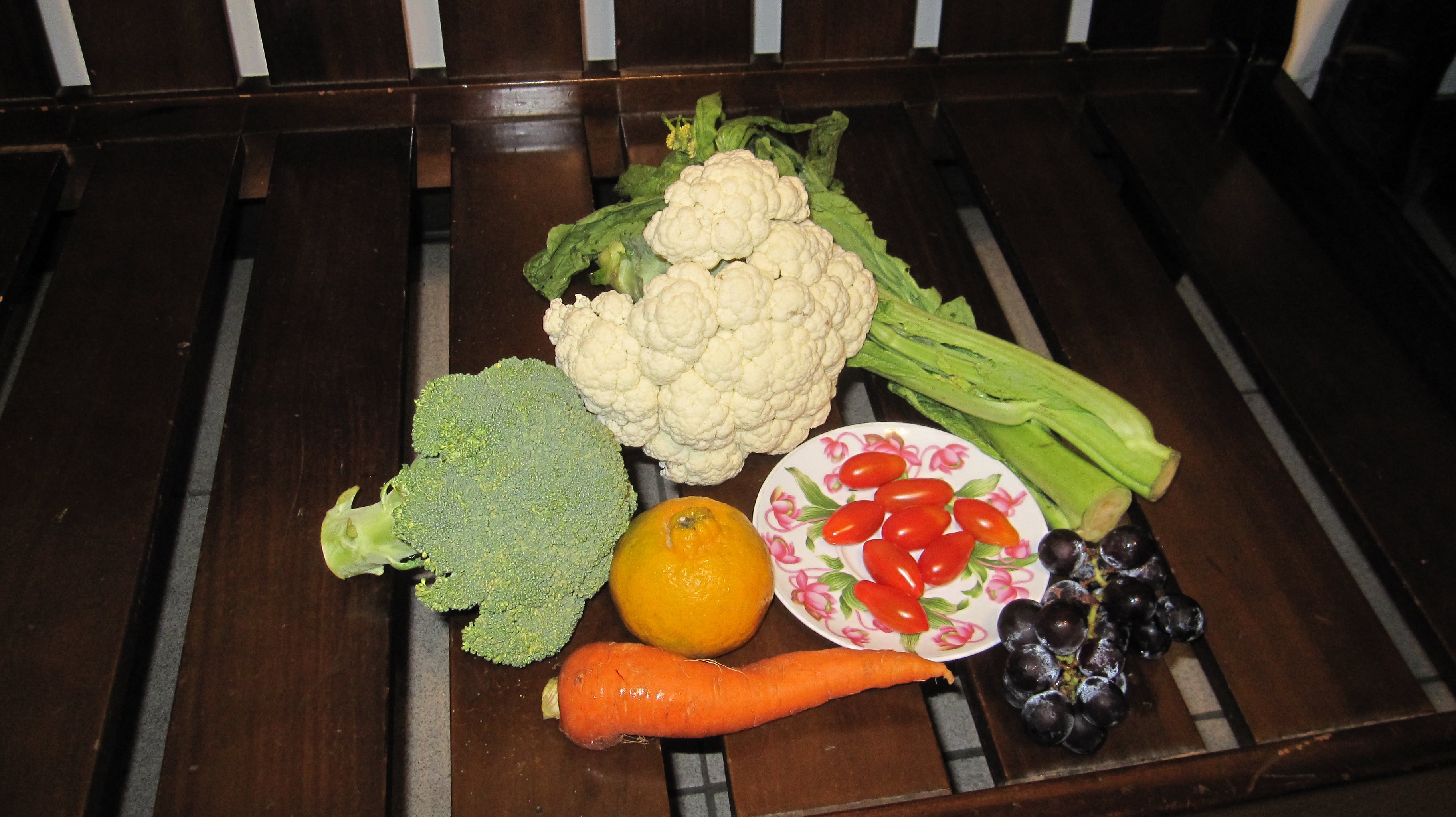 三餐飲食盡量包含紅、黃、白、綠、黑等五行蔬果。圖／滿佳提供