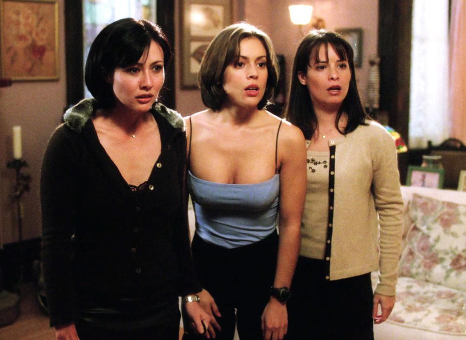 香儂道荷蒂（左起）、艾莉莎米蘭諾與荷莉瑪麗康絲合作「聖女魔咒」，最後鬧得不歡而散。圖／摘自IMDb