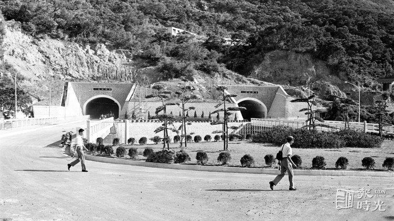 自強隧道竣工一景。圖／聯合報系資料照(1972/08/26 高鍵助攝影)