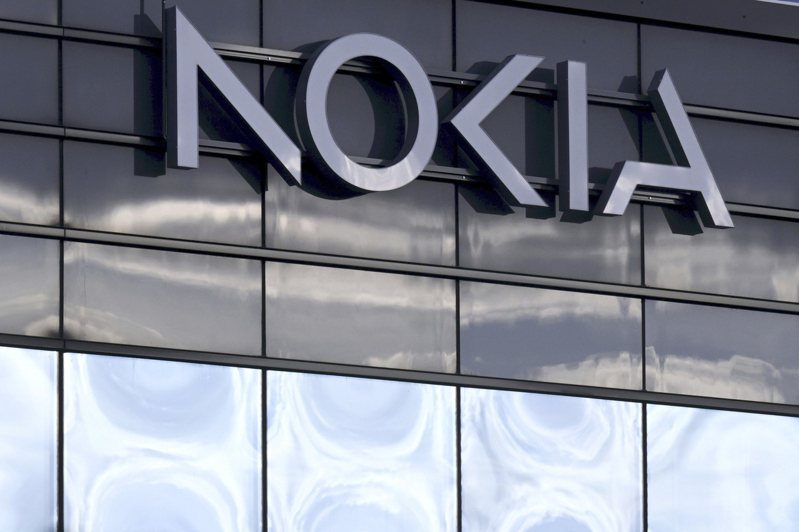 芬蘭電信設備大廠諾基亞（Nokia）今天宣布，已與中國手機製造商Vivo簽訂為期數年的5G通訊技術專利授權合約，解決雙方之間所有相關法律訴訟。美聯社資料照