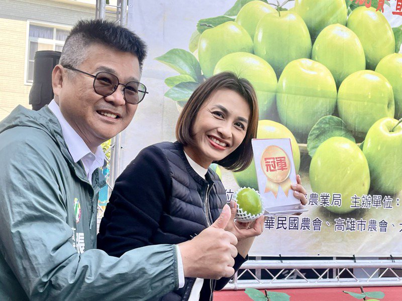 邱議瑩（右）支持台糖向台中市政府提告。記者蔡世偉／攝影