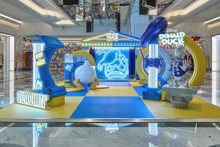 「Donald Duck 90 奇妙藝術館」展覽在上葡京亮相，歡迎旅客及本地居民與人氣滿分的 Donald Duck 慶祝90歲生日。　圖：澳娛綜合／提供