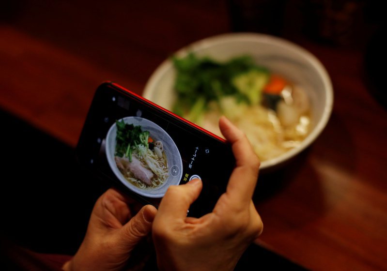 日本總務省6日公布家庭支出調查，山形市連續兩年得到最愛吃拉麵的地方首位。路透