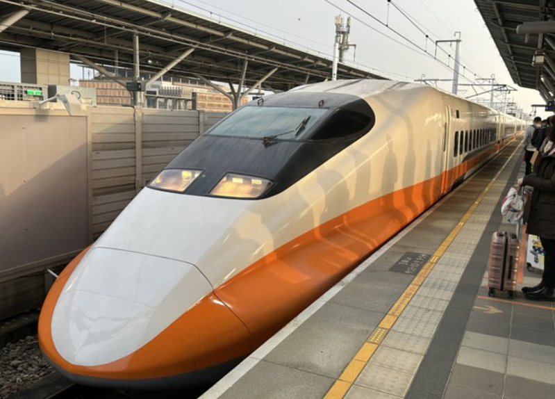 台灣高鐵（2633）2023年高鐵旅運量屢創新高，全年旅客數達7,308萬人次，營收寫下史上新高，最新公布的獲利跟 EPS 則寫下次高記錄。圖聯合報資料照片