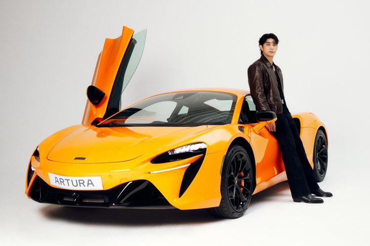 李政厚擔任McLaren Seoul今年度在韓國的新活動形象代言人。 摘自McLaren Seoul