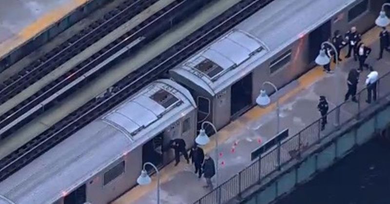 纽约市警察局证实，布朗克斯伊甸山大道地铁站在美东时间12日傍晚发生枪击案，酿成一人死亡及五人受伤，目前嫌犯在逃中。取自X(photo:UDN)
