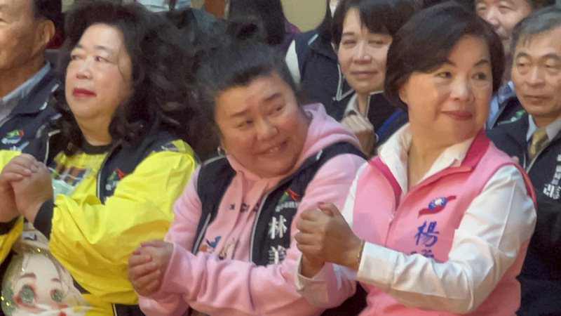 台中市市政顧問林美秀參加新春團拜，成為亮點之一。記者陳秋雲/攝影