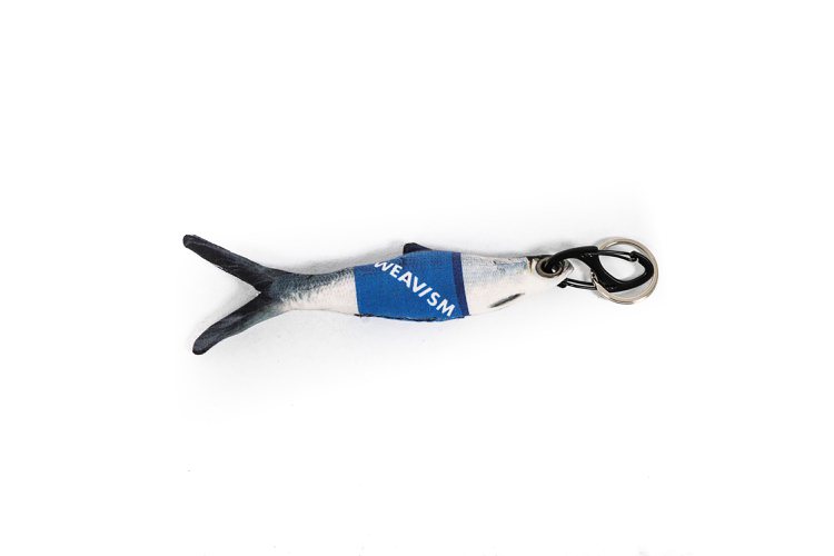 Milkfish虱目魚鑰匙吊飾，380元。圖／織本主義WEAVISM提供