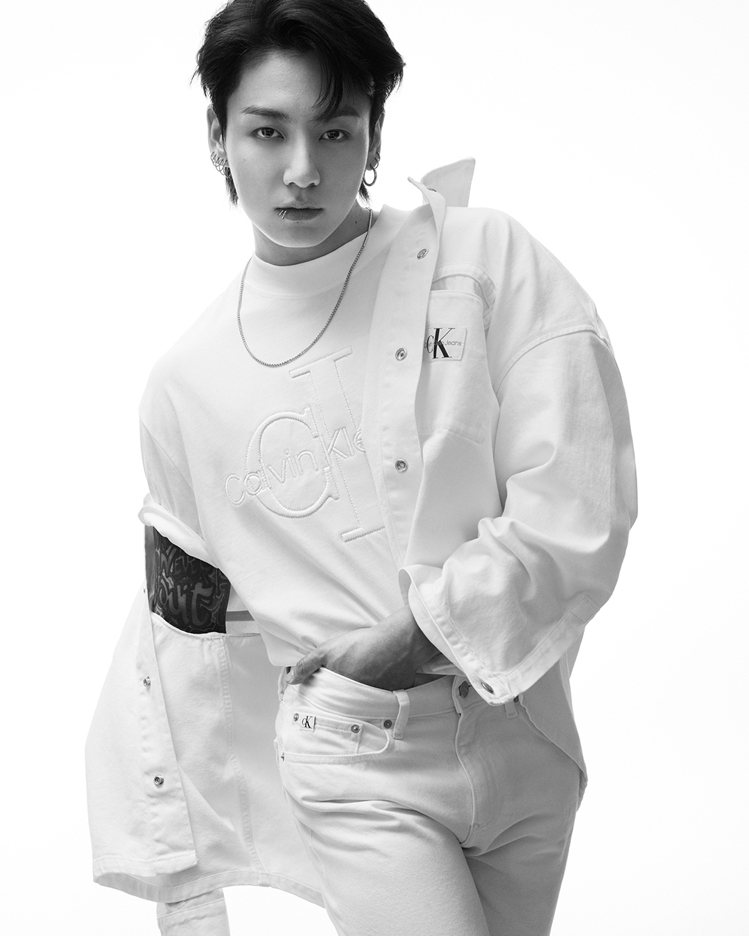BTS防彈少年團的柾國Jung Kook詮釋Calvin Klein春季形象廣告。圖／Calvin Klein提供