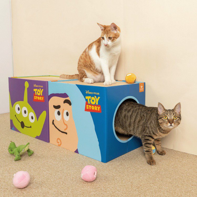 7-ELEVEN「OPEN!PETS寵物生活專區」即日起至3月19日首度推出採預購限定制的「玩具總動員系列貓抓屋」（共3款，每款原價650元、預購價599元）。圖／7-ELEVEN提供