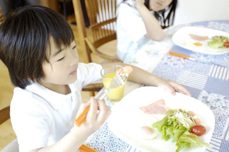 網友在全聯發現一款美食蔥油餅，還說是家裡小孩假日指定要吃的早餐。 示意圖／ingimage
