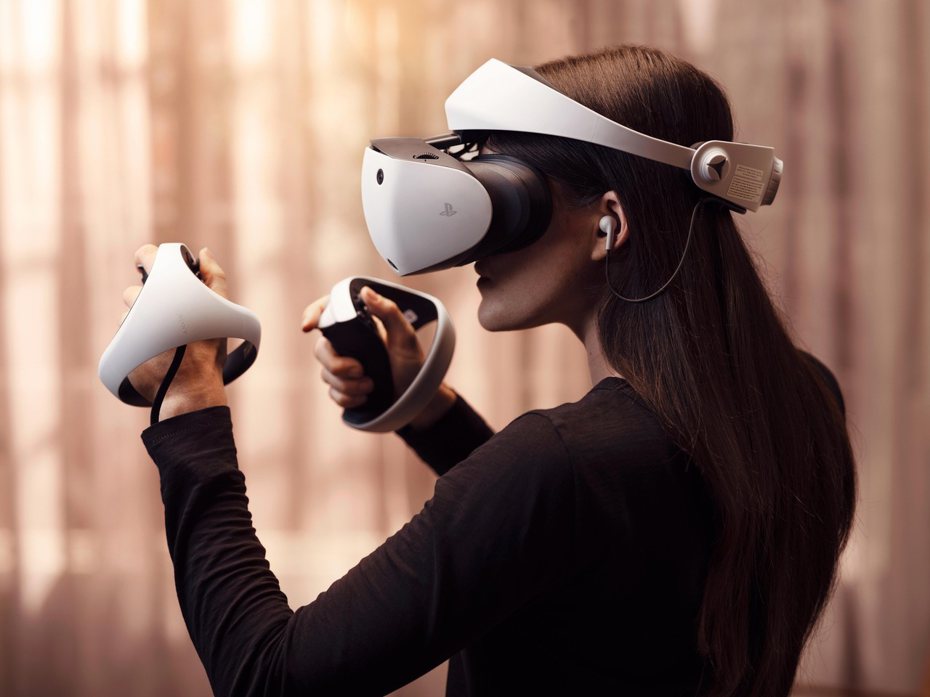 PlayStation VR2（PS VR2）推行滿一周年，Sony表示正在測試PS VR2相容PC遊戲，引起網友熱議。（翻攝自PlayStation_TW臉書粉絲團）