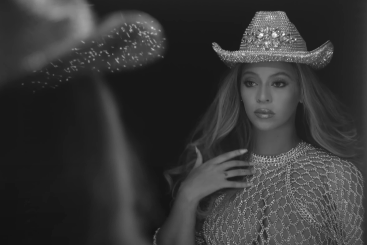 最新雙單曲進攻鄉村樂壇首戰告捷！Beyoncé 輕鬆奪下鄉村音樂排行榜冠軍！