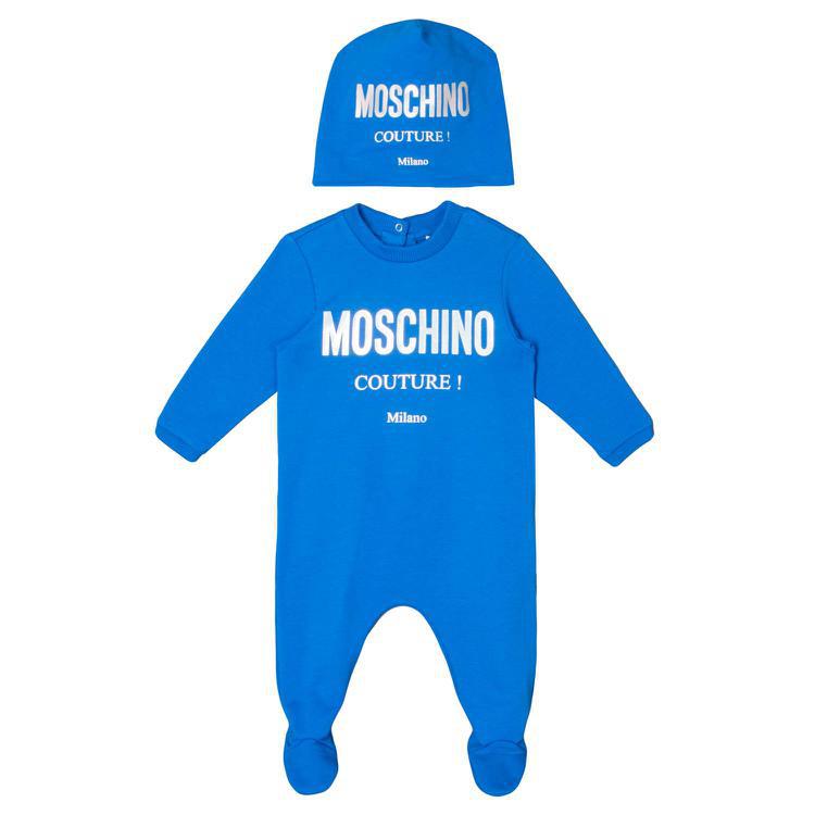 Moschino Kids連身裝帽子禮盒組，特賣會價1,028元。圖／微風提供