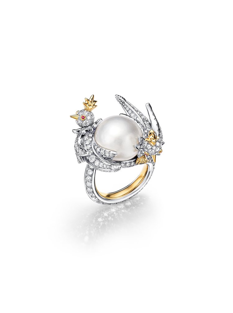 Jean Schlumberger by Tiffany石上鳥珍珠系列戒指，鉑金及18K金鑲嵌白色紐扣形天然海水珍珠，鑽石及紅寶石。圖／Tiffany提供