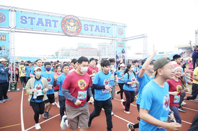 活動吸引馬拉松愛好者與動漫迷超過6000人參與。圖／嘉義市政府提供