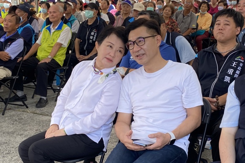 台中市長盧秀燕（左）與立法院副院長江啟臣（右），在2026與2028大選將是命運共同體。圖／聯合報系資料照片