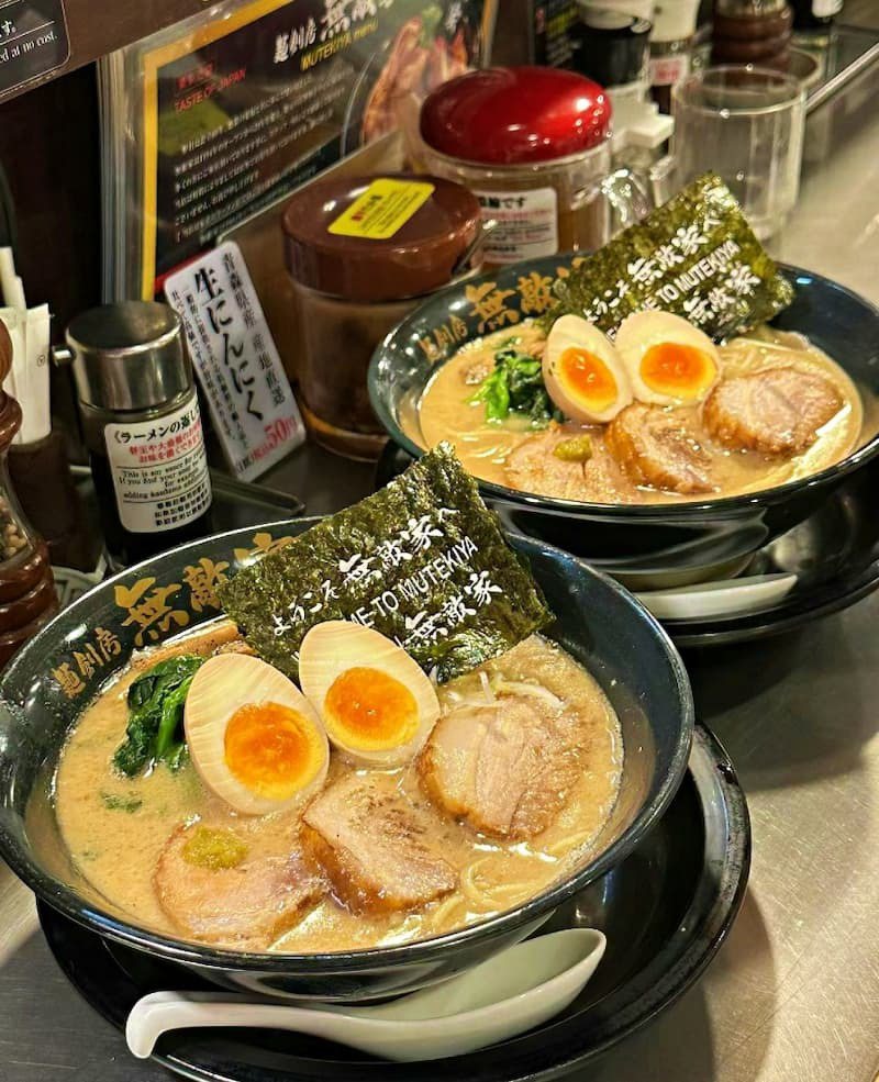 日本餐廳潛規則 1. 每個人都要點主餐
圖片來源：チオン在東京@小紅書