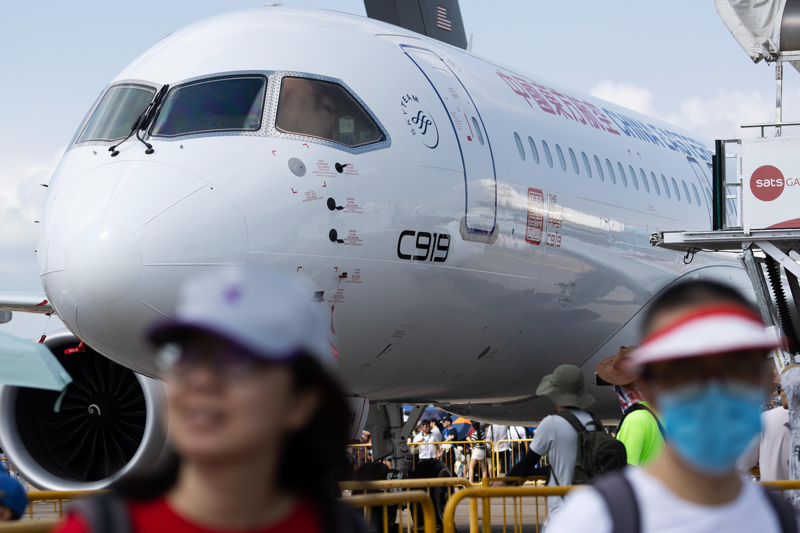 大陸國產客機C919成為本屆新加坡航展各界關注的焦點。 歐新社