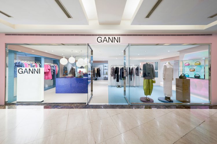 丹麥時尚品牌GANNI首間品牌形象店於台北微風廣場GF正式開幕。圖／惇聚國際提供