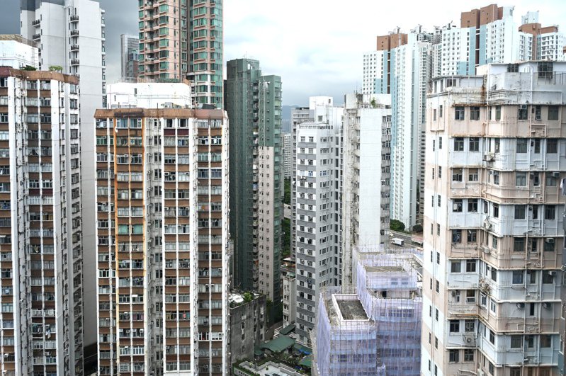 香港房價連續九個月下跌，並創七年三個月來新低。（中新社）