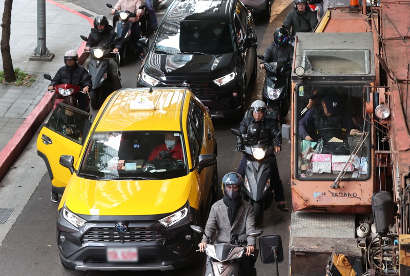 台灣去年交通死亡人數仍超過3千人。圖／本報資料照片